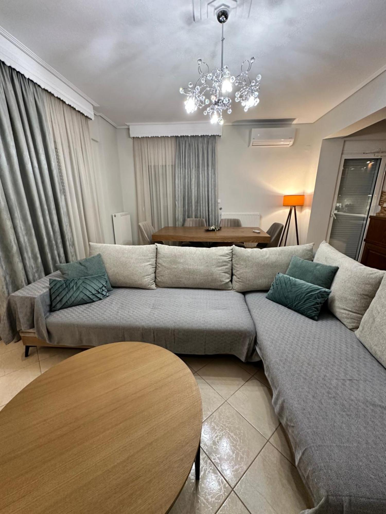 Mandalena Luxury Larissa Apartment 外观 照片